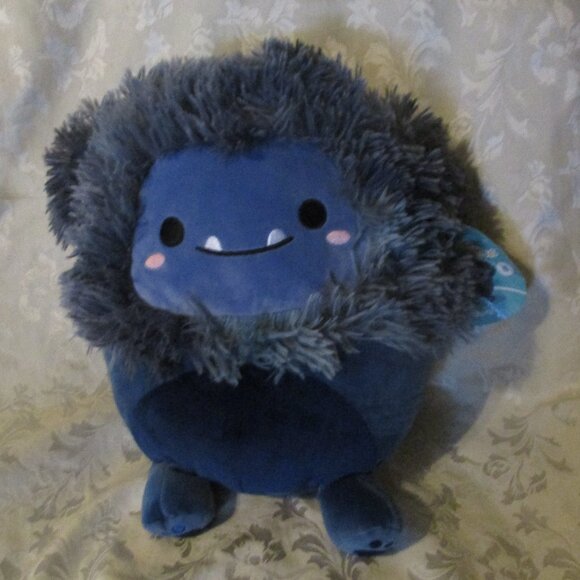 DANI Bigfoot / Yeti / Sasquatch Squishmallows New Release Navy Blue Toy❗️Tag❗️ - Picture 1 of 3